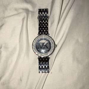 Mk watch